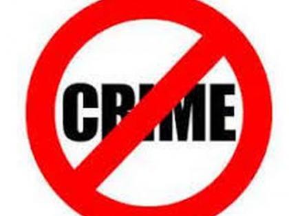 Clerks hit Rs 21 lakh | लिपिकांनी मारला २१ लाखावर डल्ला Clerks hit Rs 21 lakh | लिपिकांनी मारला २१ लाखावर डल्ला