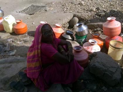 Parbhani: The people of Kapsekar are drinking water | परभणी : कापसीकरांचे पिण्याच्या पाण्यासाठी होताहेत हाल