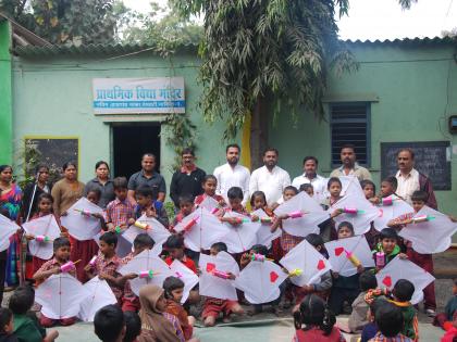  nashik,school,student,kite,oath | शालेय विद्यार्थ्यांनी घेतली मांजा न वापरण्याची शपथ