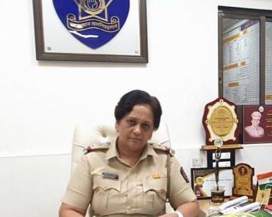 Union Home Ministry Medal for Best Investigation to Thane Police Inspector Mamata Dijuza | ठाण्याच्या पोलीस निरीक्षक ममता डिझुझांना सर्वोत्कृष्ठ तपासाचे केंद्रीय गृहमंत्रालयाचे पदक