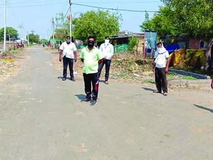 Village security forces watch over villagers' movements | ग्राम सुरक्षा दलाचे गावकऱ्यांच्या हालचालींवर लक्ष