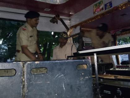 Vehicles seized with sound control at Kolhapur, action on the backdrop of Ganeshotsav: owner, drivers arrested | कोल्हापूरात ध्वनियंत्रणेसह वाहने जप्त, गणेशोत्सवाच्या पार्श्वभूमीवर कारवाई : मालक, वाहनचालकांना अटक