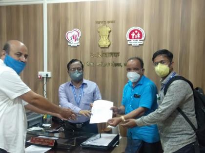 Irregular pay issues The Deputy Director of Health met the staff | अनियमीत वेतनप्रश्नी कर्मचाऱ्यांनी घेतली आरोग्य उपसंचालकांची भेट