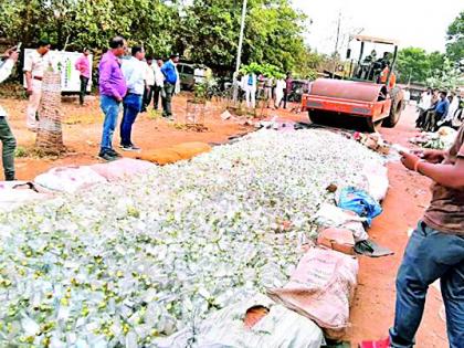 Bulldozers run on 50 lakhs of ammunition | ५० लाखांच्या दारुवर चालविला बुलडोजर