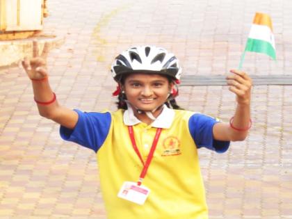 Fourth Vaishnavite does skating for two hours in a row | Children's Day Special; सातवीची वैष्णवी घंटे करते सलग दोन तास स्केटिंग