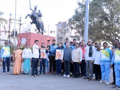 Kakani school sports festival begins | काकाणी विद्यालयांच्या क्रीडामहोत्सवास प्रारंभ