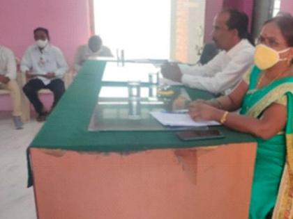 Back to the meeting of important departments, the office bearers became annoyed | महत्वाच्या विभागांचीच बैठकीकडे पाठ, पदाधिकारी झाले नाराज Back to the meeting of important departments, the office bearers became annoyed | महत्वाच्या विभागांचीच बैठकीकडे पाठ, पदाधिकारी झाले नाराज