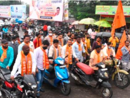 Shiv Sena agitation in the district | शिवसेनेतर्फे जिल्ह्यात आंदोलन Shiv Sena agitation in the district | शिवसेनेतर्फे जिल्ह्यात आंदोलन