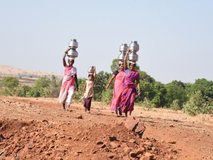  Handpump shut down due to ground water level in the non-empty area | नि-हाळे परिसरात भूजल पातळी खालवल्याने हातपंप बंद