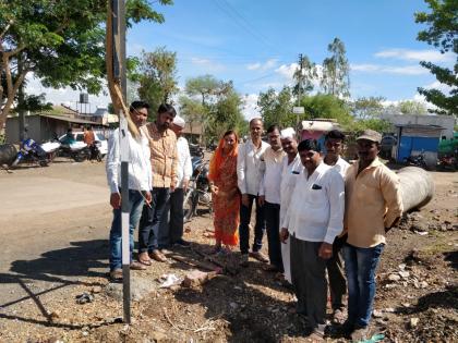 About 500 trees to be set up on the Shingwalkar road | शिंगवेकर रस्त्याच्याकडेला लावणार सुमारे ५०० झाडे