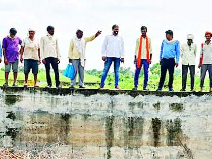 Damage to farmers due to faulty bridge construction | सदोष पूल बांधकामामुळे शेतकऱ्यांचे नुकसान Damage to farmers due to faulty bridge construction | सदोष पूल बांधकामामुळे शेतकऱ्यांचे नुकसान