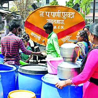 Water supply to 39 villages in Tankkar water tank | जिल्ह्यातील ३९ गावांना टँकरने पाणीपुरवठा