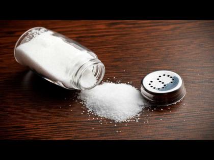 How to reduce salt sodium content in food to get high bp blood pressure free life heart attack WHO | डाएटमधून अशाप्रकारे कमी करा मीठ, नाहीतर वाढेल High Blood Pressure चा धोका