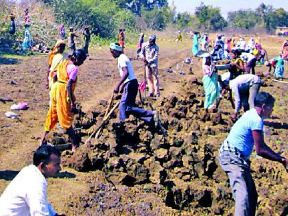 'Break' for new job guarantee jobs | रोजगार हमीच्या नवीन कामांना ‘ब्रेक’