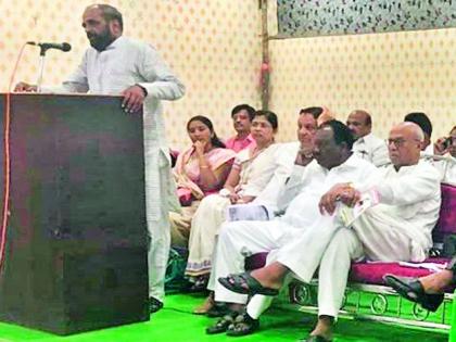 Extend the public welfare scheme to the bottom: Ahir | जनकल्याणकारी योजना तळागाळापर्यंत पोहोचवा : अहीर