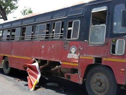 Tractor and bus collide in Gadchiroli; No casualties | गडचिरोलीत ट्रॅक्टर व बसची धडक; जिवीतहानी नाही