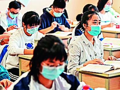 Admission of two students to several schools | अनेक विद्यार्थ्यांचे दोन शाळेत प्रवेश Admission of two students to several schools | अनेक विद्यार्थ्यांचे दोन शाळेत प्रवेश