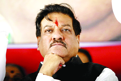 Congress does not have 'MIM' in front: Prithviraj Chavan | कॉँग्रेस आघाडीत ‘एमआयएम’ नसेल: पृथ्वीराज चव्हाण