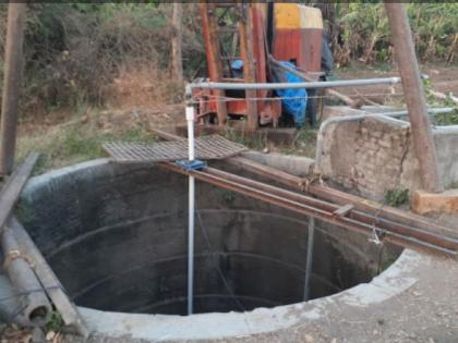 The wells of the field given for the village without making banana crop | केळी पिकास न देता गावासाठी दिले शेतातील विहिरीचे पाणी