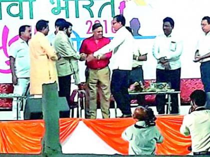 Vrutravriti Institutions in Vardha, Honor of the person | वर्धेतील सेवाव्रती संस्था, व्यक्तींचा सत्कार