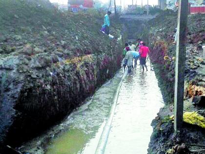 Finally, in the river Nirguda of Rajur Peeth | अखेर राजूर पीठचे पाणी निर्गुडा नदीत