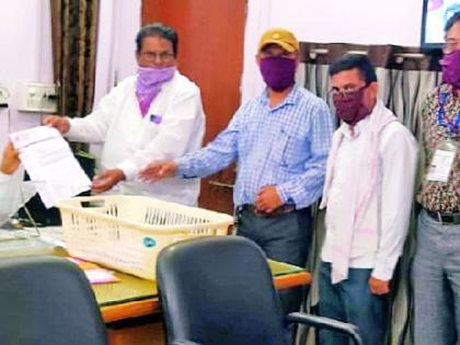Backward class employees away from promotion | मागासवर्ग कर्मचारी पदोन्नतीपासून दूर Backward class employees away from promotion | मागासवर्ग कर्मचारी पदोन्नतीपासून दूर