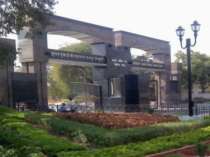 Nagpur University; The next day the test train was on track | नागपूर विद्यापीठ; दुसऱ्या दिवशी परीक्षांची गाडी रुळावर