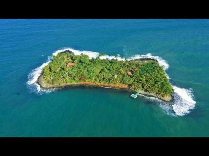 Caribbean island for sale with low price you can buy it in iguana | एका बंगल्याच्या किंमतीत विकलं जात आहे हे लक्झरी बेट, जाणून घ्या किंमत