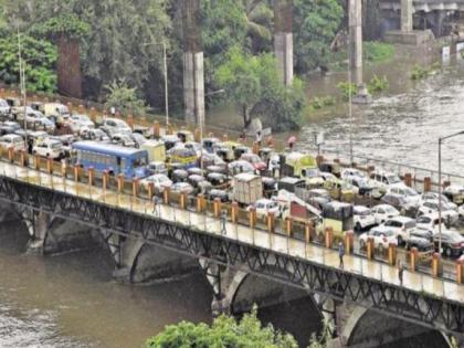 Metro bridge to be constructed on Sambhaji bridge will be stopped; Mayor's order, what is the reason ... | पुण्यात संभाजी पुलावर उभारण्यात येणाऱ्या मेट्रो पुलाचं काम थांबवणार; महापौरांचा आदेश, काय आहे कारण...