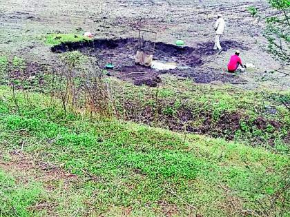 Illegal sand extraction continues everywhere, endangering riverine agriculture | अवैध वाळू उपसा सर्वत्र सुरूच नदीपात्रालगतची शेती धोक्यात