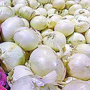 Onion prices have fallen | कांद्याचे भाव गडगडले