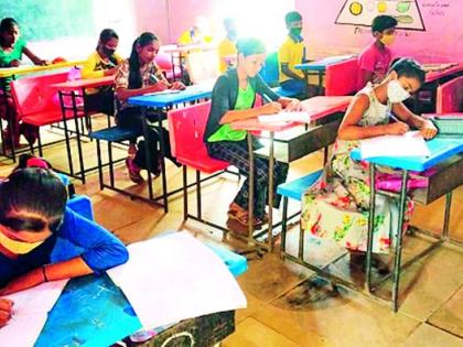 Five school bells rang on the first day | पहिल्याच दिवशी पाच शाळांची वाजली घंटा Five school bells rang on the first day | पहिल्याच दिवशी पाच शाळांची वाजली घंटा