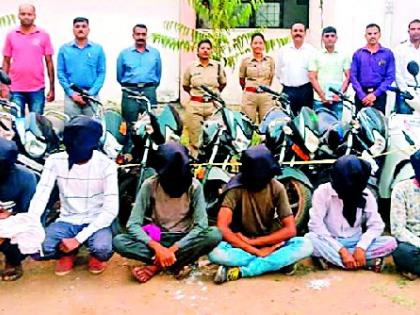 20 motorcycle seized stolen | चोरी गेलेल्या २० मोटारसायकल जप्त