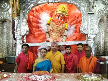  Ganesh Mandals and activists in the city are known for their services to the devotees | देवीभक्तांच्या सेवेसाठी कळवण शहरातील गणेश मंडळे व कार्यकर्ते सरसावले