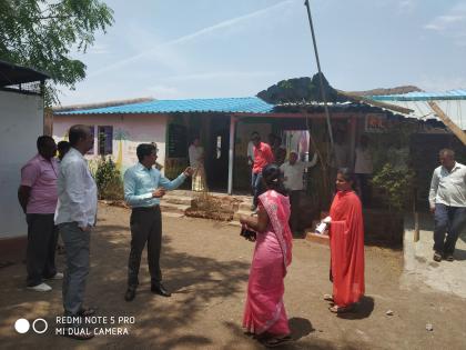  Primary school papers fired due to windy wind | वादळी वाऱ्यामुळे उडाले भावडे प्राथमिक शाळेचे पत्रे