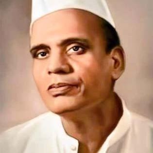 Silent share of Sainaguruji caste message! | सानेगुरुजींच्या जातीअंताच्या संदेशाचे तीळगूळ वाटा! Silent share of Sainaguruji caste message! | सानेगुरुजींच्या जातीअंताच्या संदेशाचे तीळगूळ वाटा!