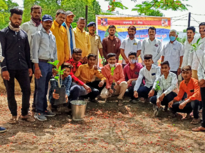 Plant trees in Patoda area by Chhatrapati Sena, increase oxygen campaign | पाटोदा परिसरात छत्रपती सेनेतर्फे झाडे लावा, ऑक्सिजन वाढवा मोहीम