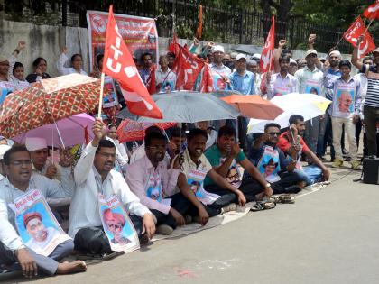 nashik,university,health,siences,contract,workers | आरोग्य विज्ञान विद्यापीठ कंत्राटी कर्मचाऱ्यांचे आंदोलन पुन्हा सुरू