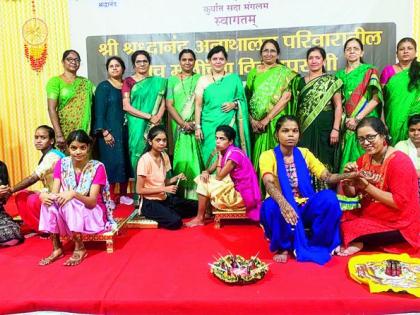 For golden happiness ... orphan girls getting married in orphan age center | सोनेरी सुखासाठी...‘जुळून आल्या रेशीमगाठी’