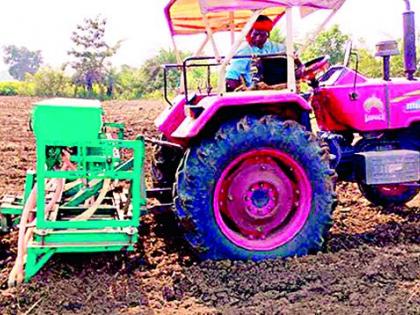 Farmland OK for chickpea; But from the chair growling the Boke of agriculture | चण्यासाठी शेतजमीन ओके; पण खुर्चीतून गुरगुरताहेत कृषीचे बोके