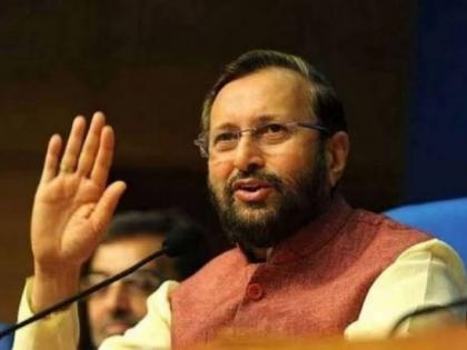 This is not the time for alligations on each other, we will definitely give a different answer to politics: Prakash Javadekar | केंद्र सरकार राज्याच्या मदतीला, सगळीकडून रसद : प्रकाश जावडेकर