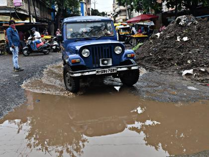 The bridge in Jarganagar was damaged and the road was damaged | जरगनगरातील पुलाला भगदाड, रस्ता खचला