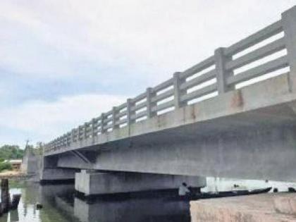 Ten bridges will be constructed in Buldana district | बुलडाणा जिल्ह्यातील दहा पुलांचे काम लागणार मार्गी