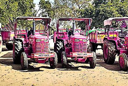 Seven tractors carrying illegal transport were seized | रेतीची अवैध वाहतूक करणारे पाच ट्रॅक्टर जप्त