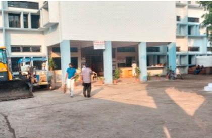 Employees observe 'No Vehicle Day' | कर्मचाऱ्यांनी पाळला ‘नो व्हेईकल डे’ Employees observe 'No Vehicle Day' | कर्मचाऱ्यांनी पाळला ‘नो व्हेईकल डे’