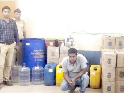 Counterfeit alcohol manufacturing factory | बनावट दारू निर्मितीचा कारखाना उद्धवस्त Counterfeit alcohol manufacturing factory | बनावट दारू निर्मितीचा कारखाना उद्धवस्त