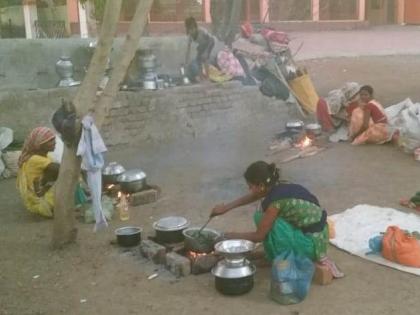  Migrating citizens due to water drought | पाण्याच्या दुष्काळामुळे नागरिकांचे स्थलांतर