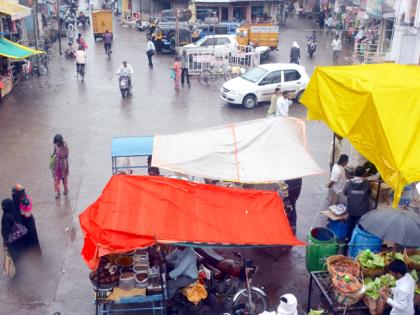 Prefabricated rains; Crop damage | परभणीत पावसाची रिपरिप; पिकांचे नुकसान