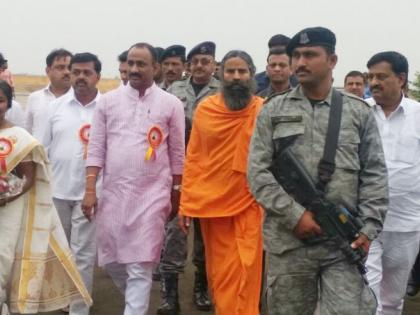 Welcome to Yogguru Baba Ramdev Solapur | योगगुरू बाबा रामदेव यांचे सोलापूरात स्वागत