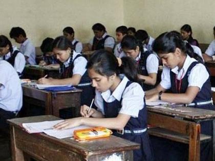 Good days for traditional languages: 100 marks in environment, arts, Marathi, Hindi students better than English | पारंपरिक भाषांना अच्छे दिन : पर्यावरण, कलाशास्त्रात शंभर नंबरी यश इंग्रजीपेक्षा मराठी, हिंदीत विद्यार्थ्यांची सरशी